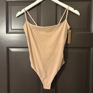 SKIMS Cami Thong Fits Everybody Bodysuit Mica tan Spaghetti Strap Bodysuit M Med